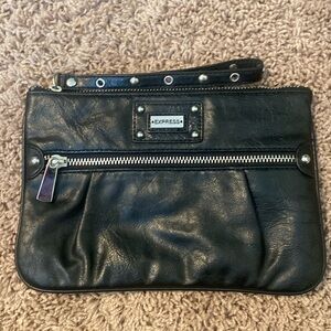 Express wristlet
